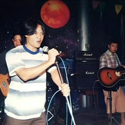 အောင်ခန့် (The Ants)